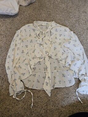 SHEIN Cream Blouse with Blue Floral Print and Tie Neck